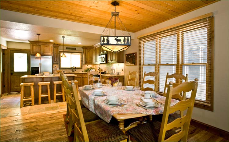 Park City Vacation offers guests spacious 4 bedroom accommodations just a few steps from the Park City Ski lifts and downtown Park City activities.