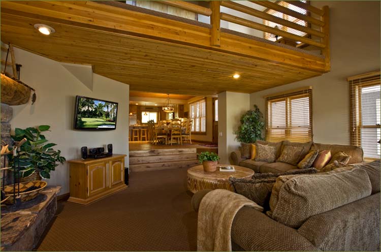 Large Park City 4 bedroom vacation rental on the mountainside.